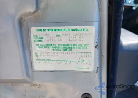 1989 Ford Crown Victoria Lx z USA, uszkodzony, nr VIN 2FABP74F3KX201705